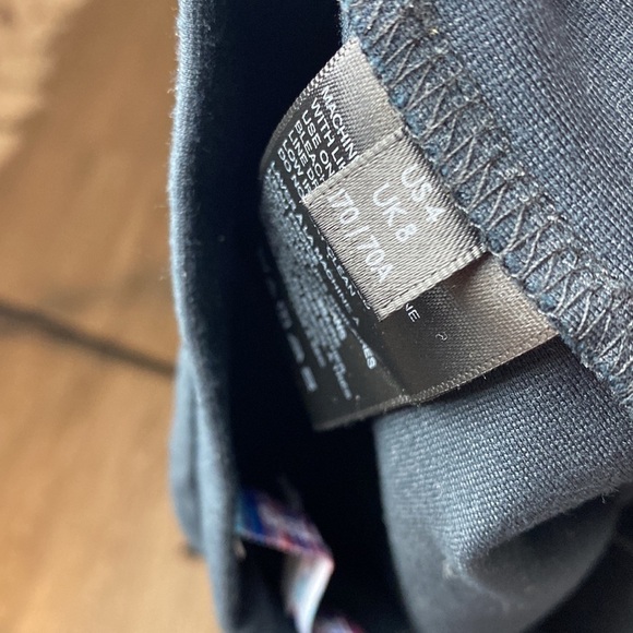 Urban Outfitters crossover flare - Picture 7 of 7